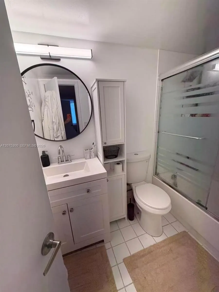 200 Leslie Dr #427 Hallandale Beach, FL 33009