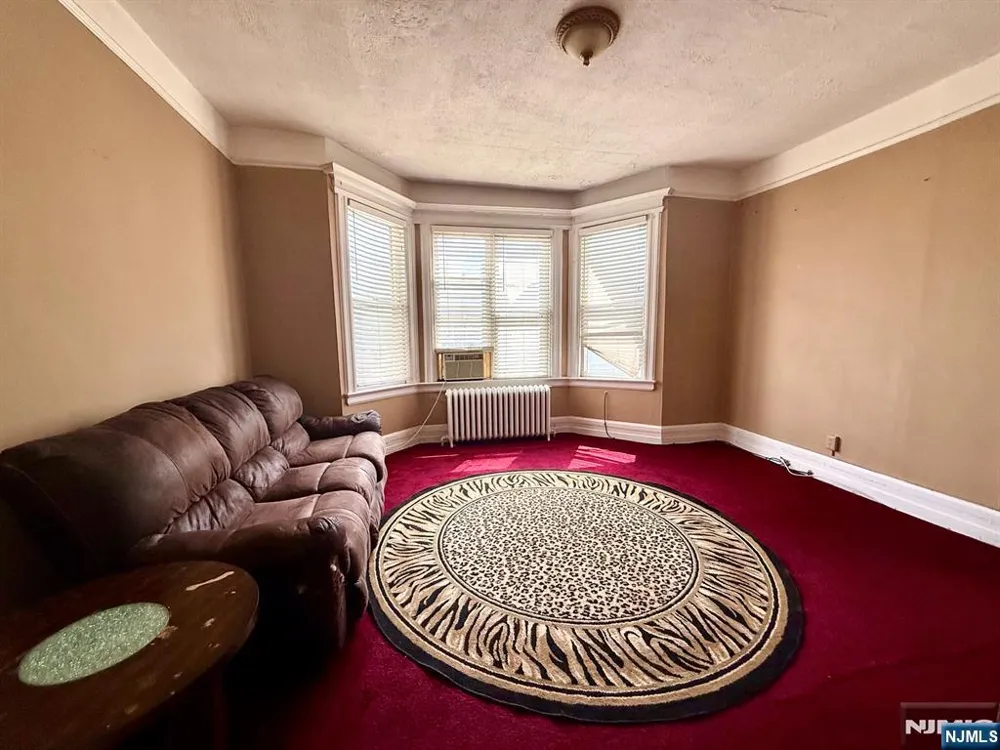 308-310 Cleveland Avenue 3 Harrison, NJ 07029