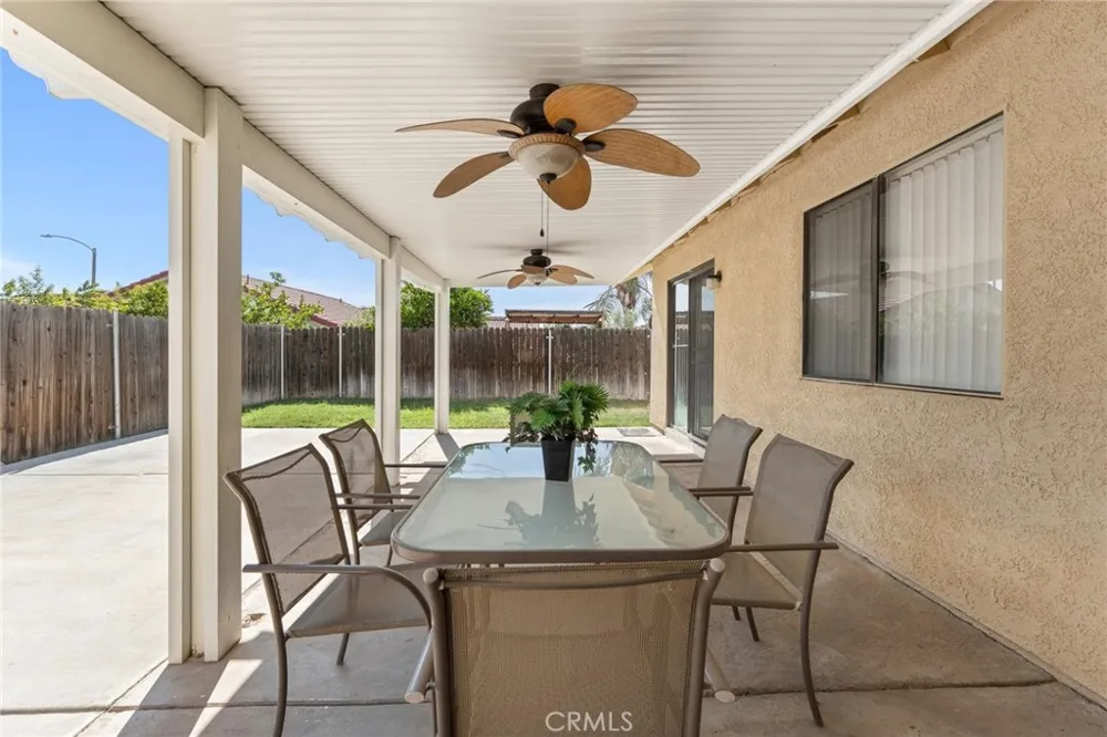 1489 S Palm Avenue Hemet, CA 92543
