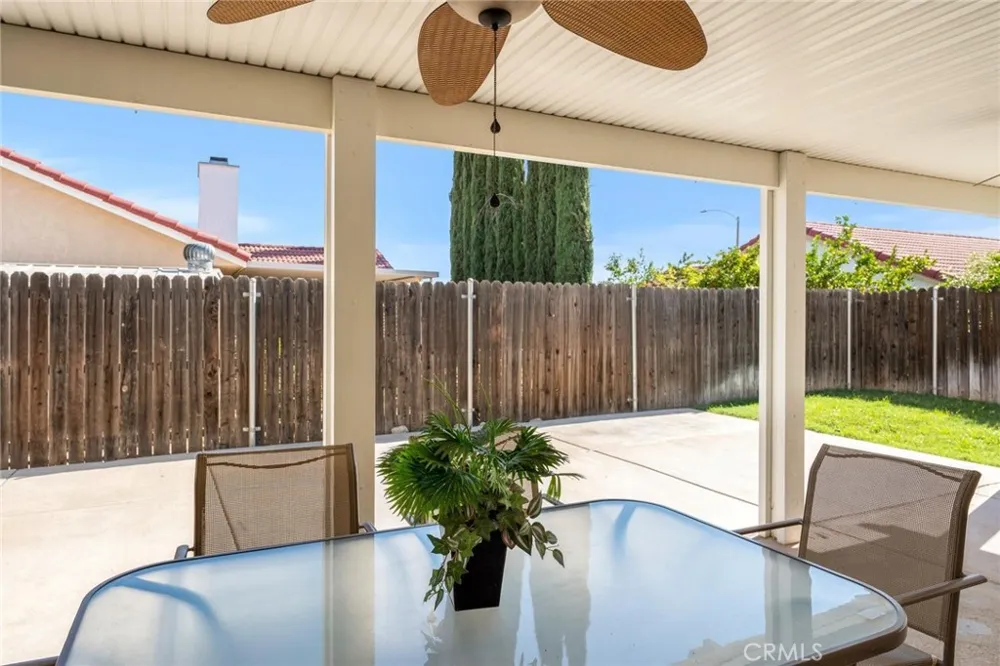 1489 S Palm Avenue Hemet, CA 92543