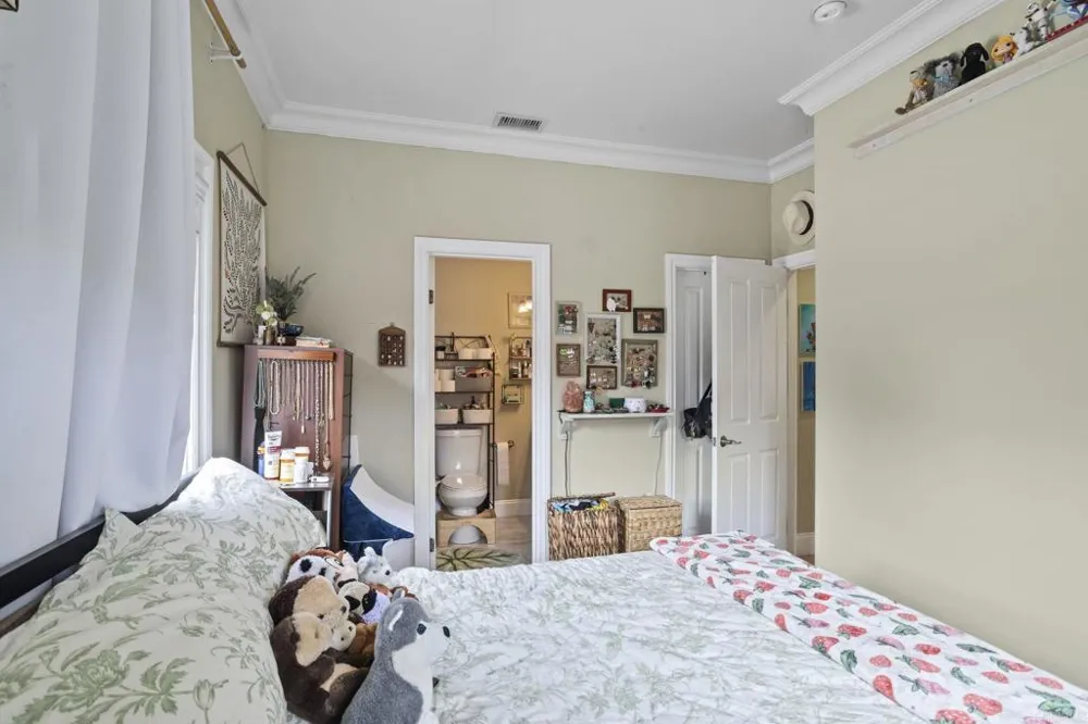 2528 E 10th Street Long Beach, CA 90804