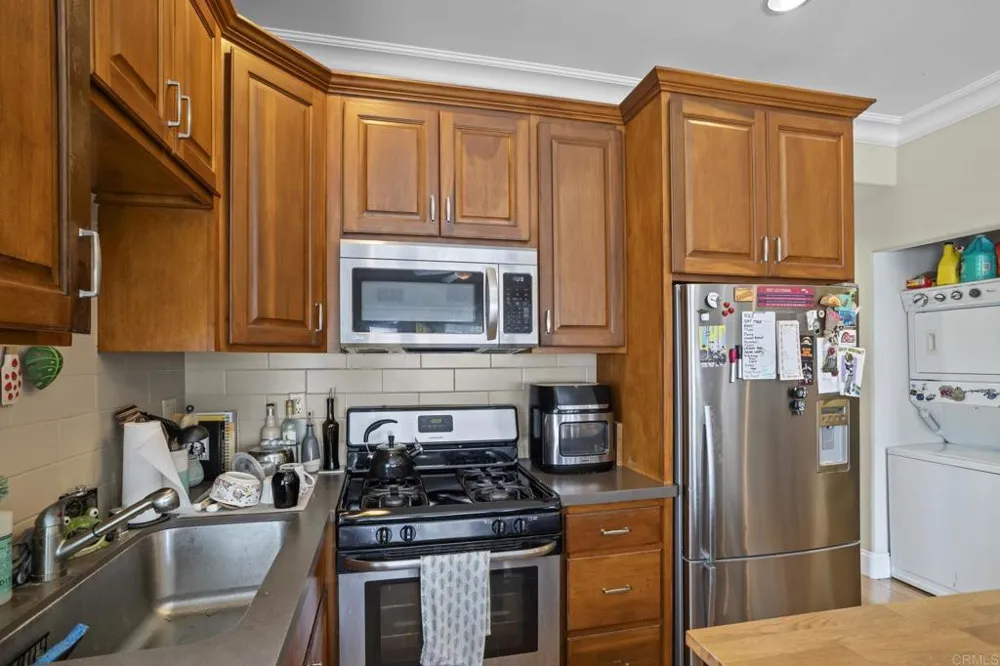 2528 E 10th Street Long Beach, CA 90804