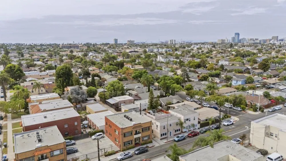2528 E 10th Street Long Beach, CA 90804