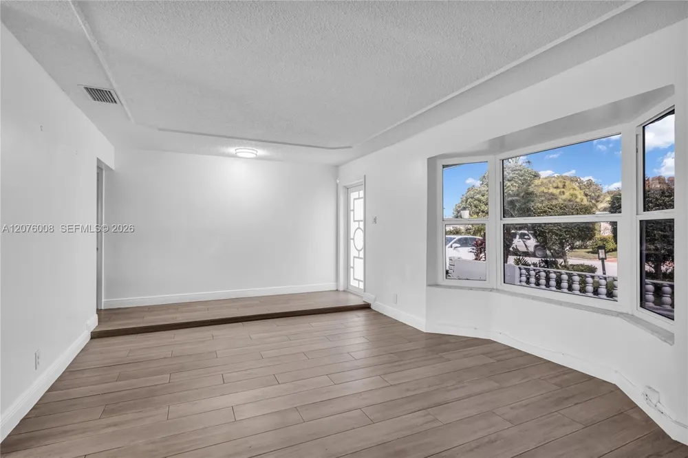 257 NW 79th Ave Margate, FL 33063