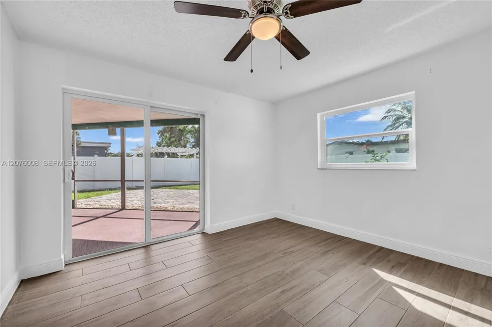 257 NW 79th Ave Margate, FL 33063