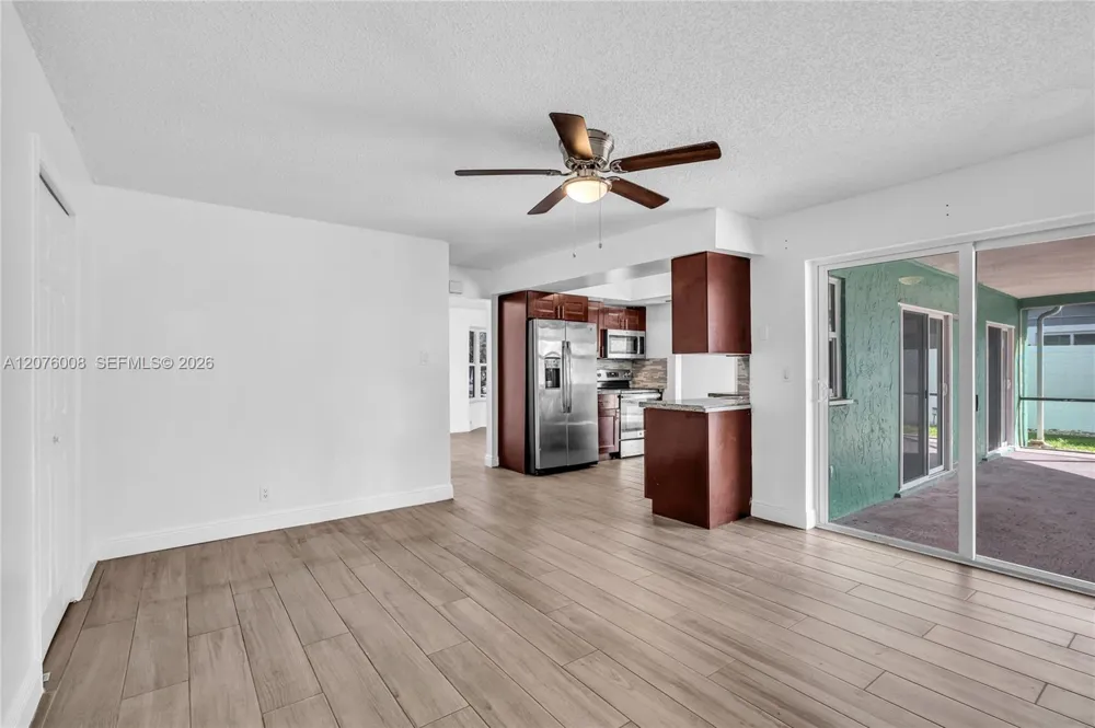 257 NW 79th Ave Margate, FL 33063