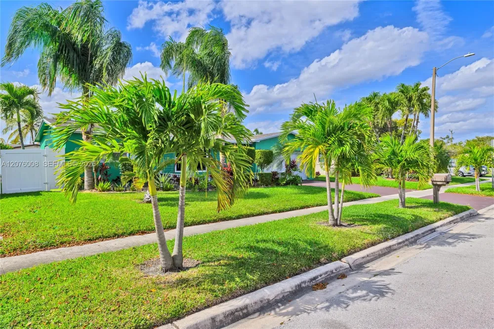 257 NW 79th Ave Margate, FL 33063