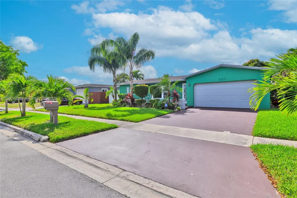 257 NW 79th Ave Margate, FL 33063