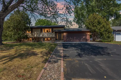 2641 Ridge Lane