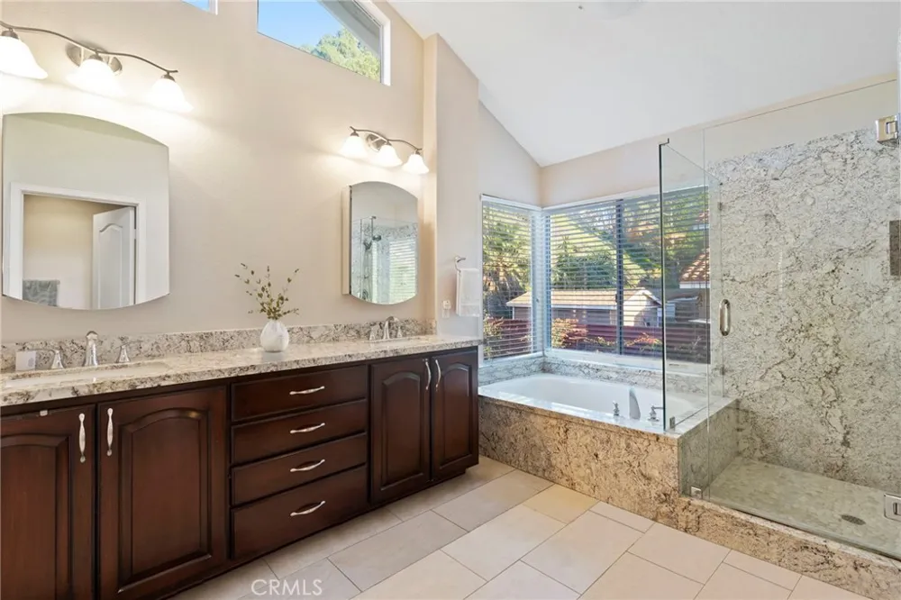 1535 San Almada Road Corona, CA 92882