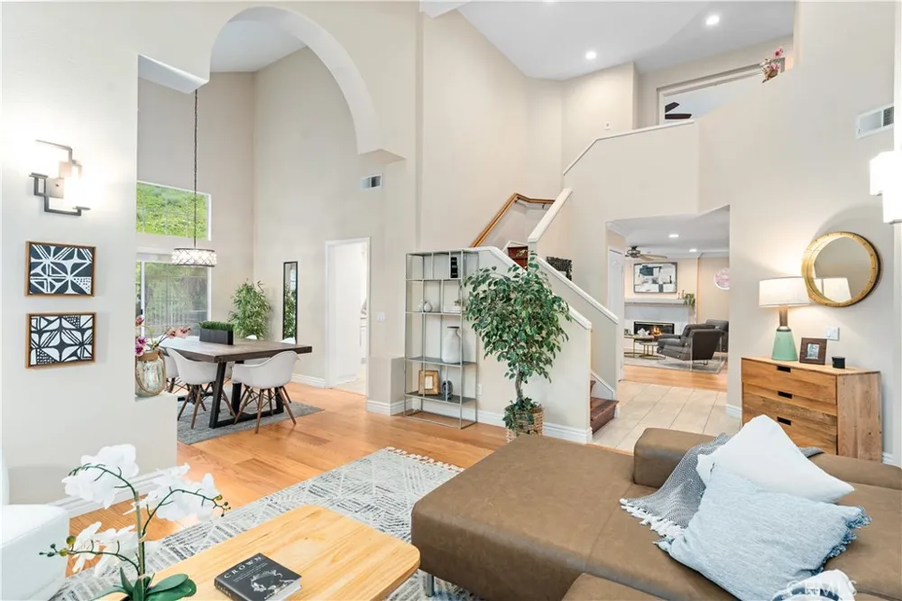 1535 San Almada Road Corona, CA 92882