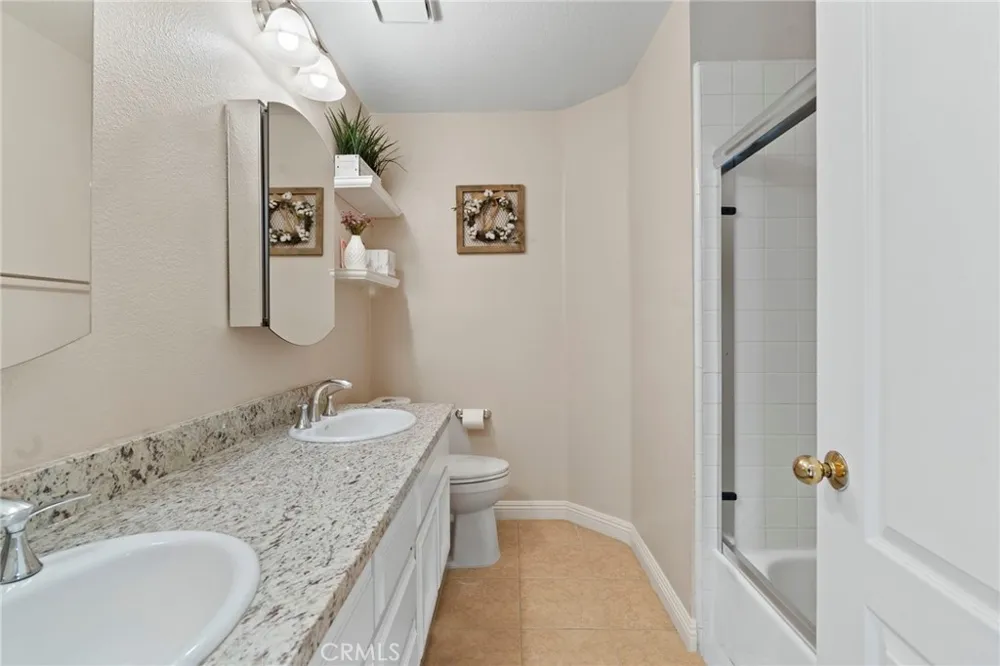 1535 San Almada Road Corona, CA 92882