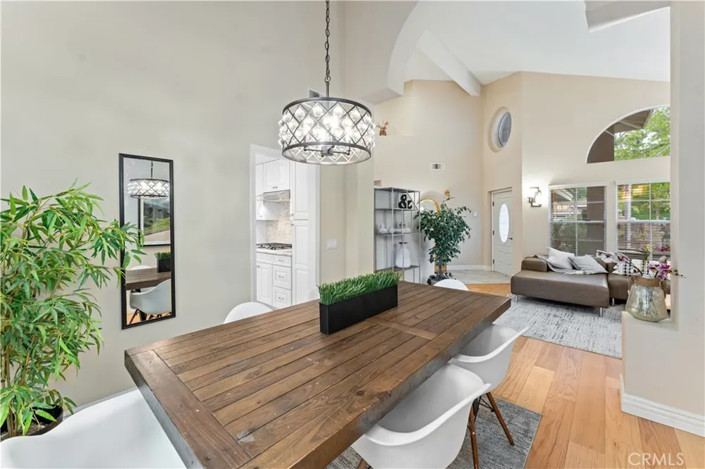 1535 San Almada Road Corona, CA 92882