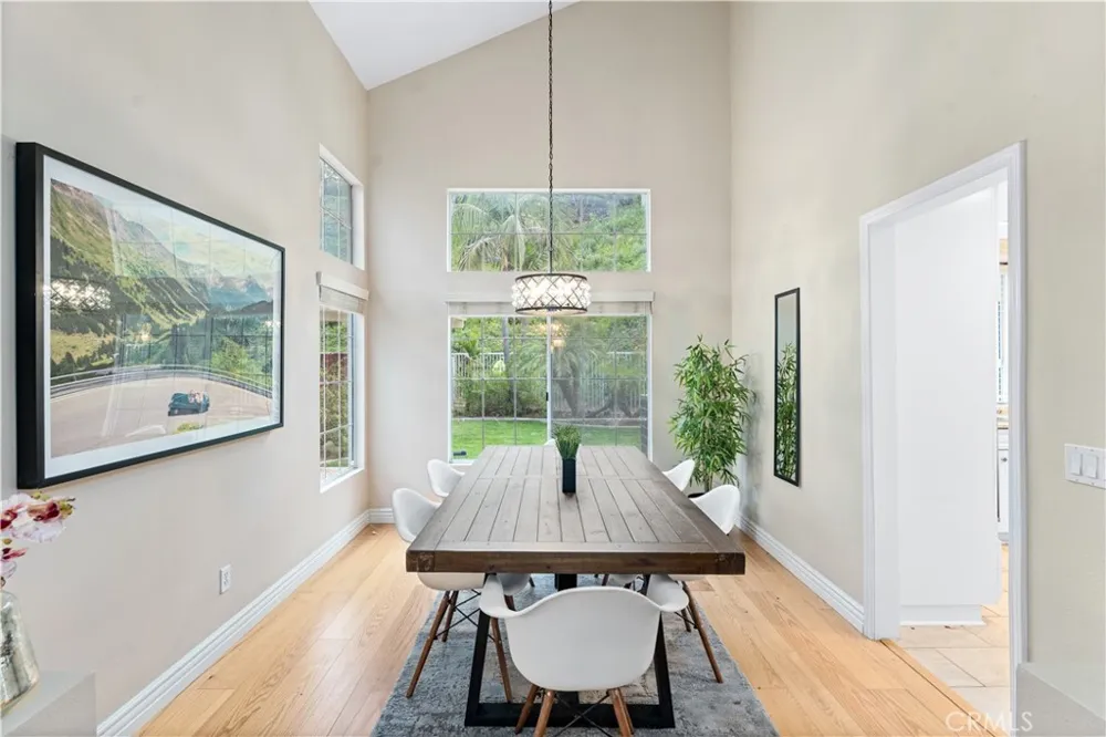 1535 San Almada Road Corona, CA 92882