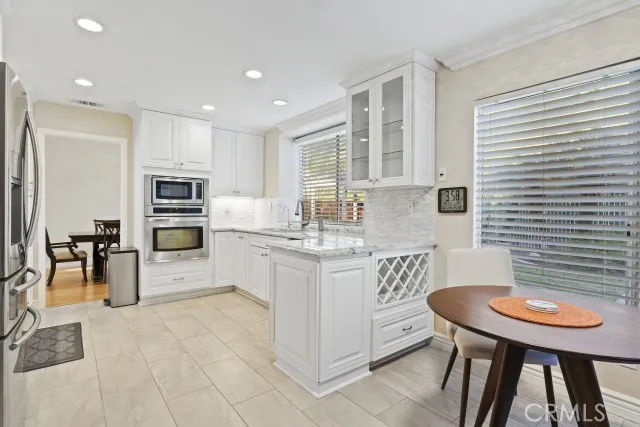1535 San Almada Road Corona, CA 92882