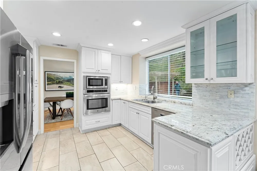 1535 San Almada Road Corona, CA 92882