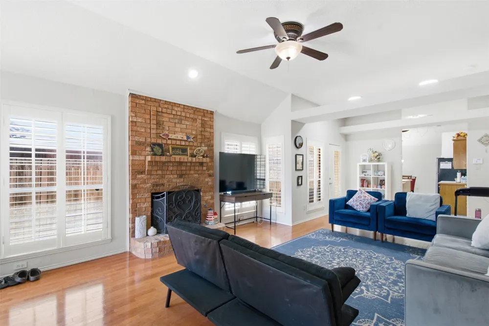 923 Newport Drive Mesquite, TX 75149