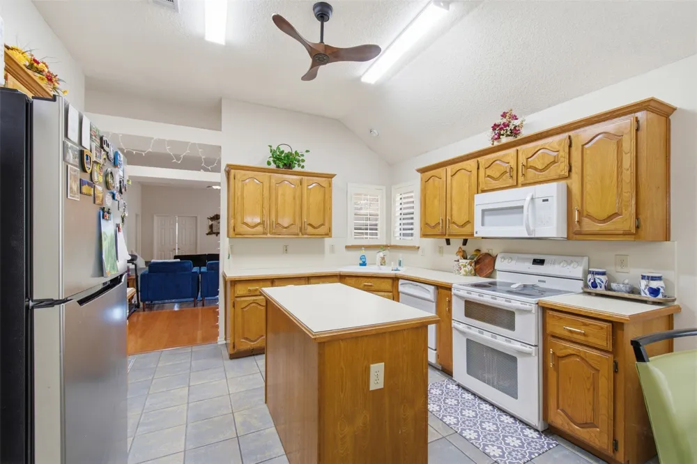 923 Newport Drive Mesquite, TX 75149
