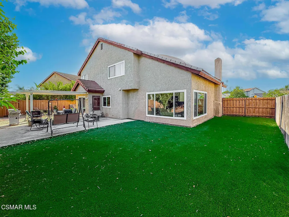 564 Strauss Drive Newbury Park, CA 91320