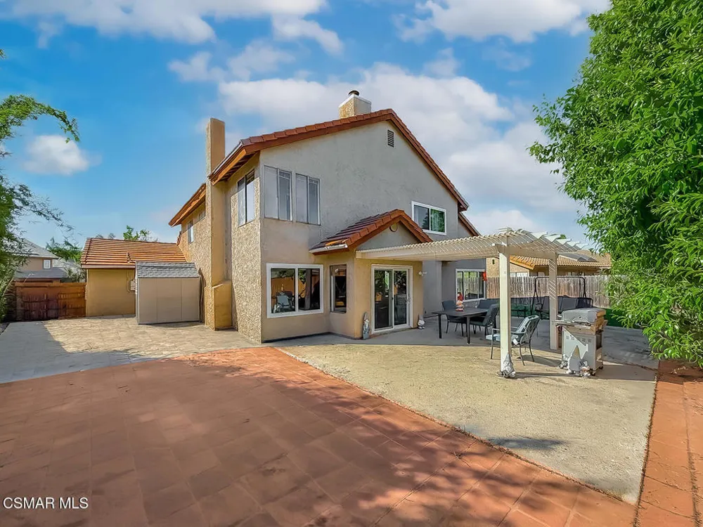 564 Strauss Drive Newbury Park, CA 91320