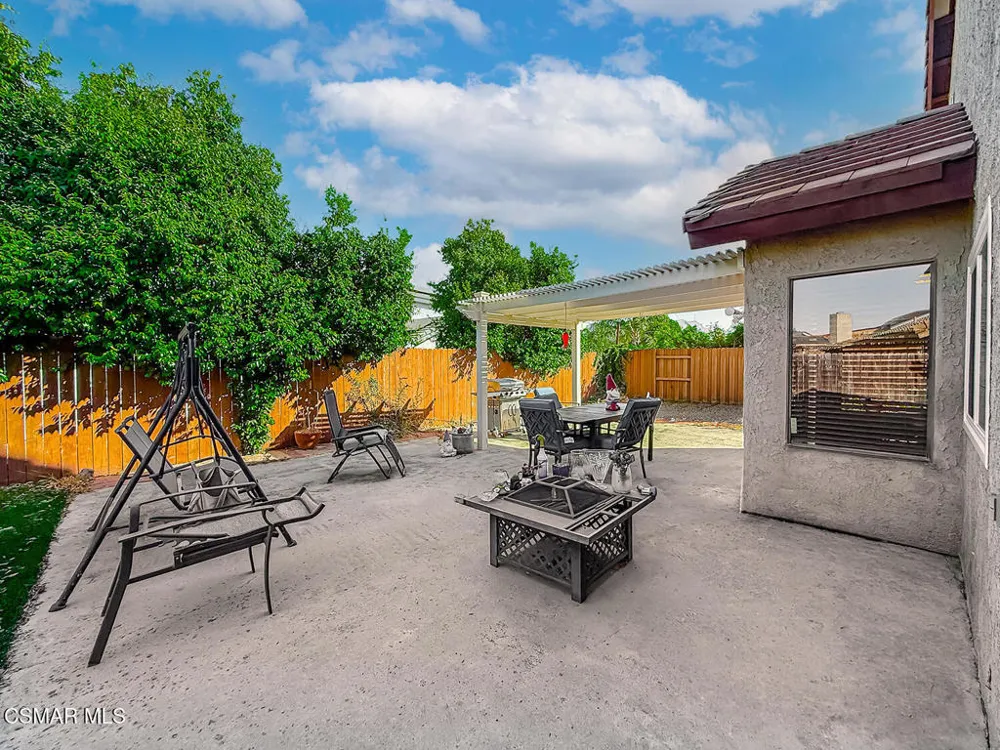 564 Strauss Drive Newbury Park, CA 91320