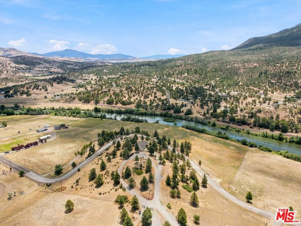 3721 Copco Road Hornbrook, CA 96044