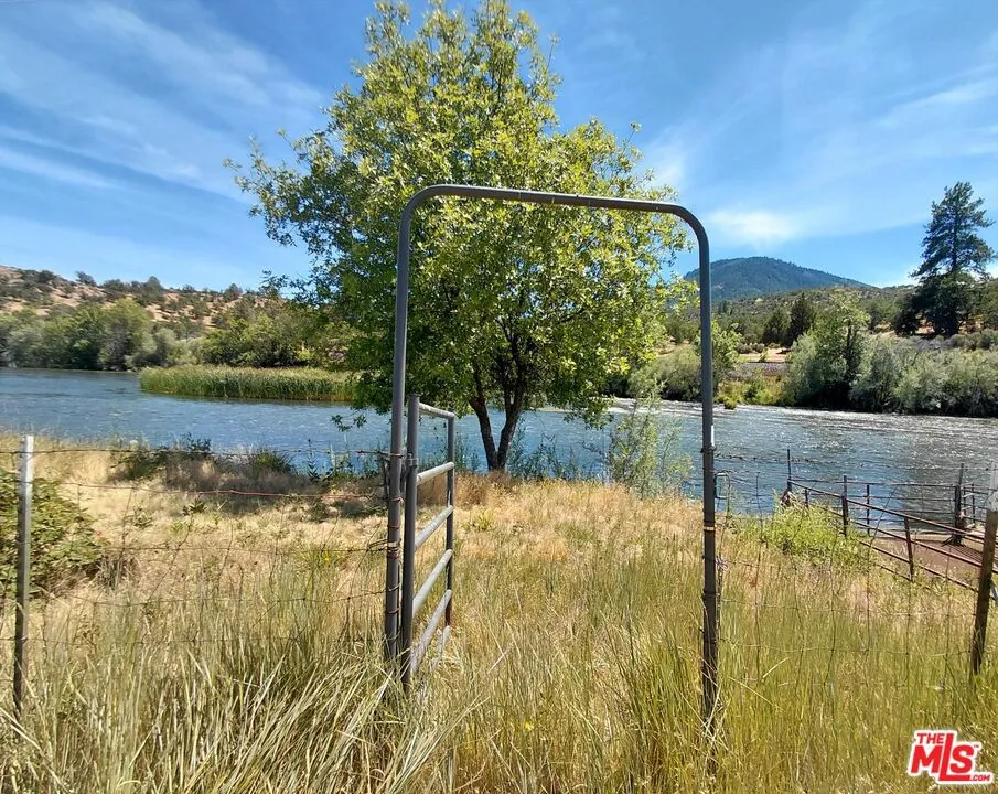 3721 Copco Road Hornbrook, CA 96044
