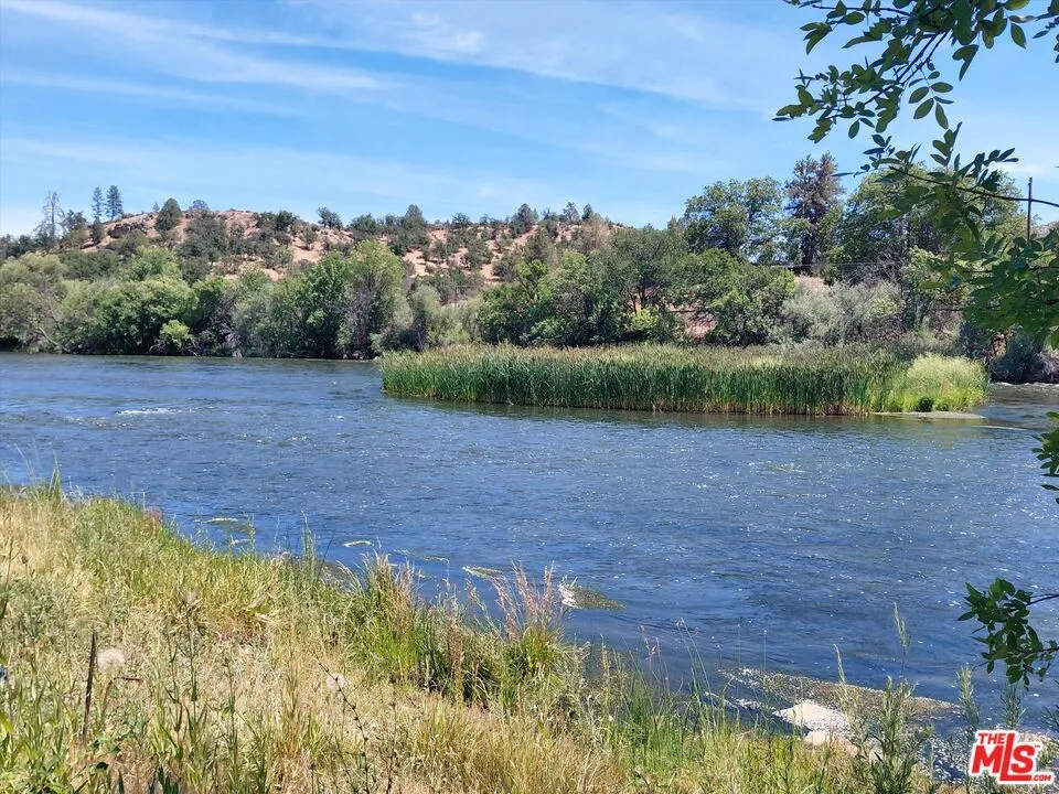 3721 Copco Road Hornbrook, CA 96044