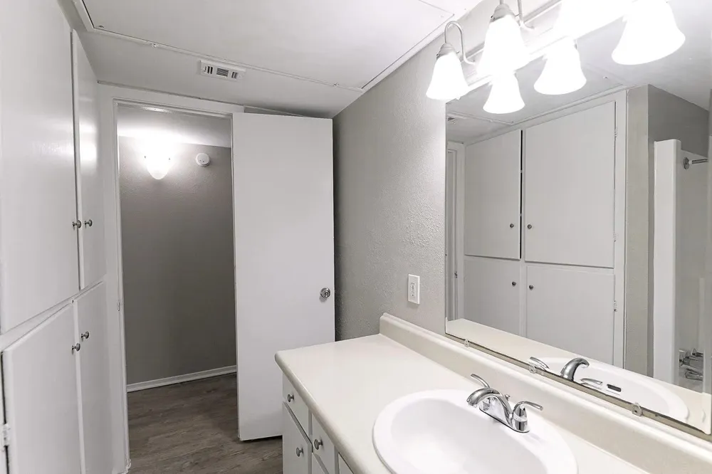 8100 N Mopac Expressway #03-111 Austin, TX 78759