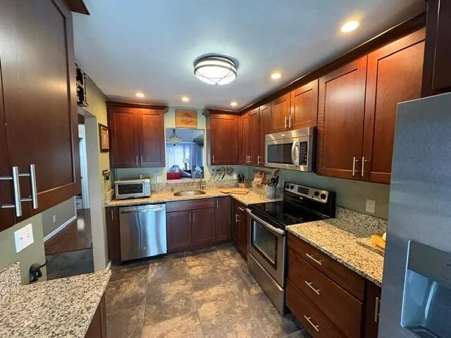 249 Pleasant Wood Drive Wellington, FL 33414