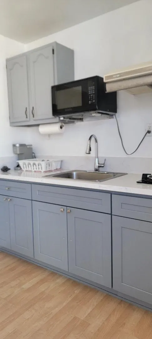 21119 La Salle Los Angeles, CA 90501