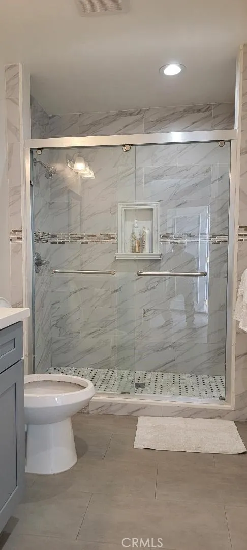 21119 La Salle Los Angeles, CA 90501
