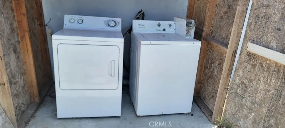 21119 La Salle Los Angeles, CA 90501