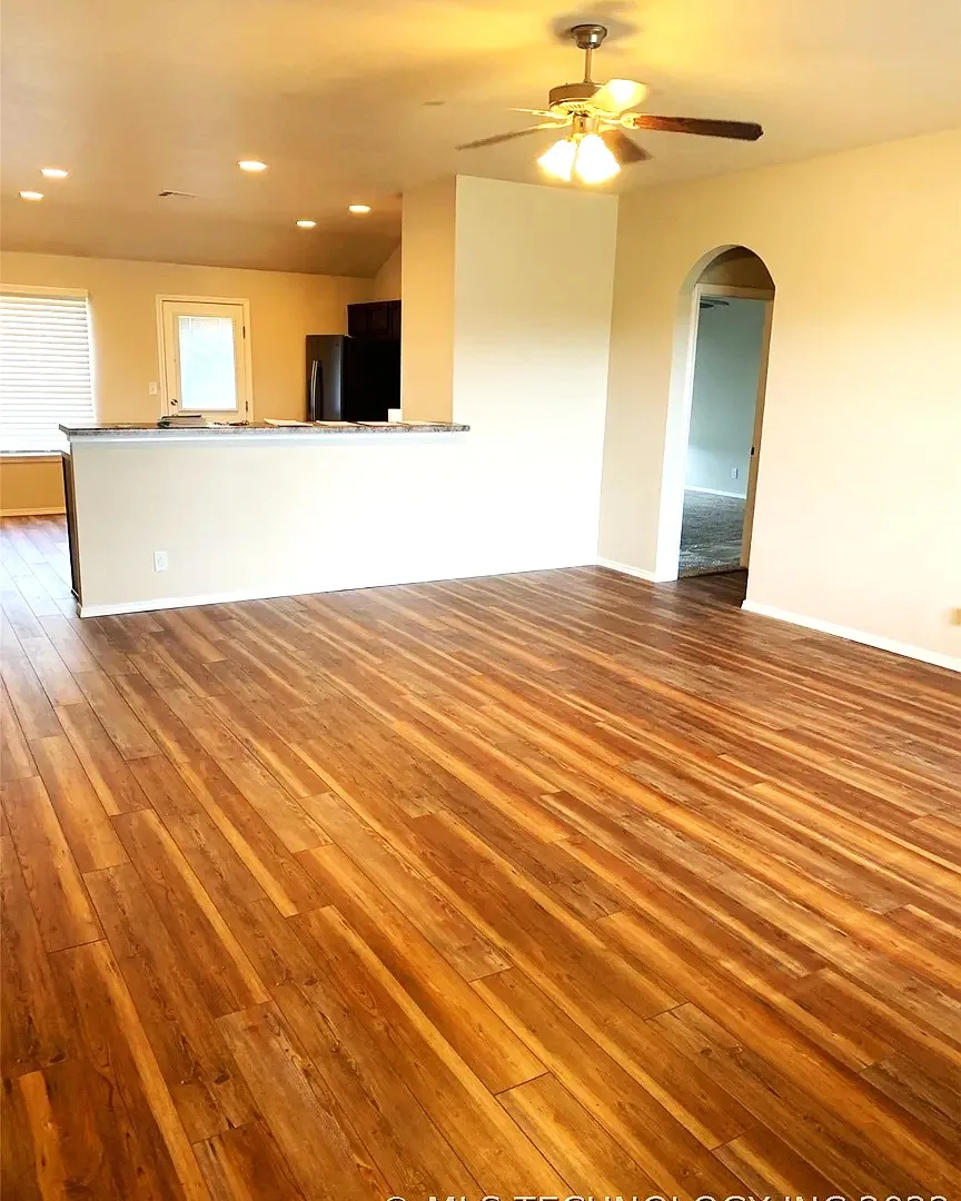 9183 S 253rd EastAvenue Broken Arrow, OK 74014