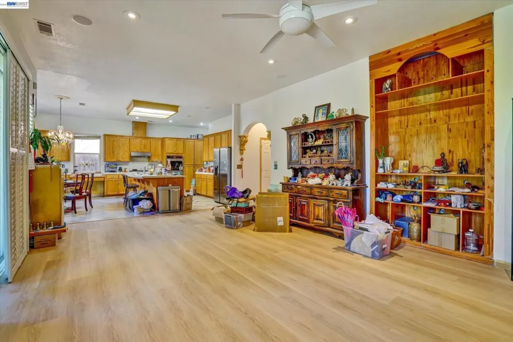 2257 Octavia Court Tracy, CA 95377