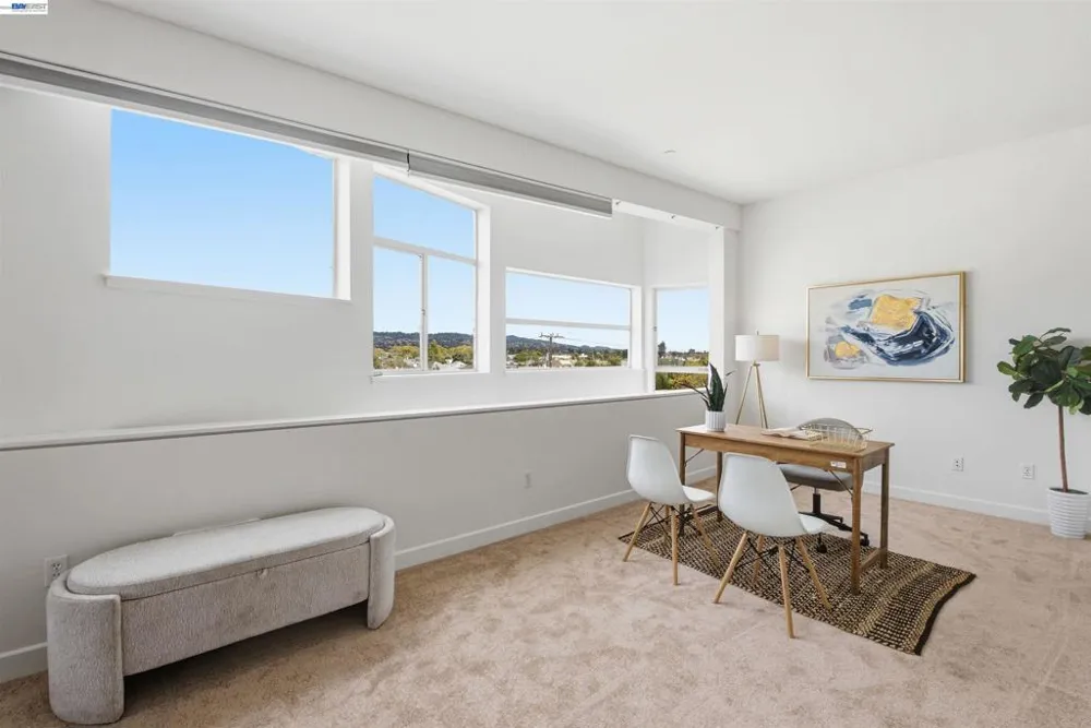 6501 San Pablo Ave #407 Oakland, CA 94608
