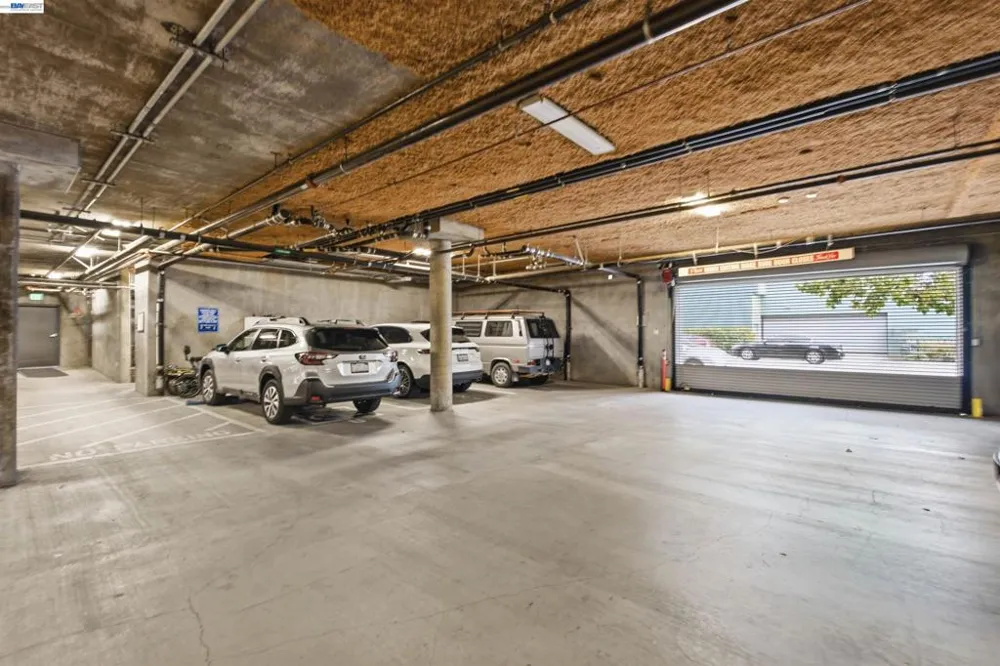6501 San Pablo Ave #407 Oakland, CA 94608