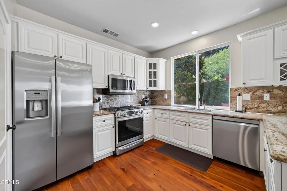 3889 Angeline Street Thousand Oaks, CA 91320