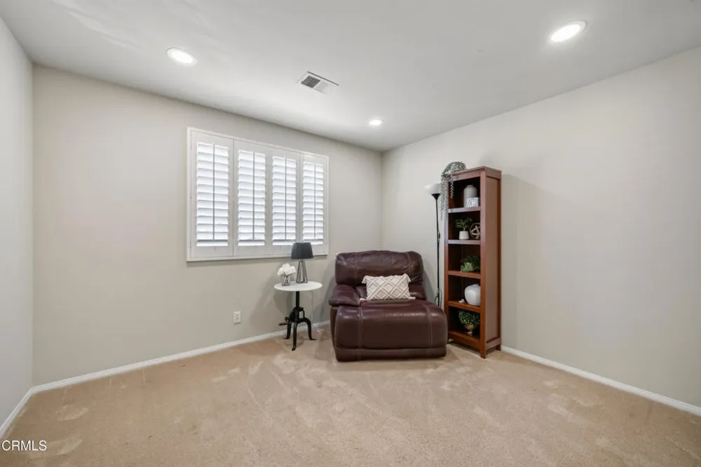 3889 Angeline Street Thousand Oaks, CA 91320