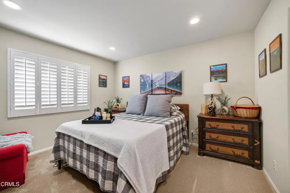 3889 Angeline Street Thousand Oaks, CA 91320