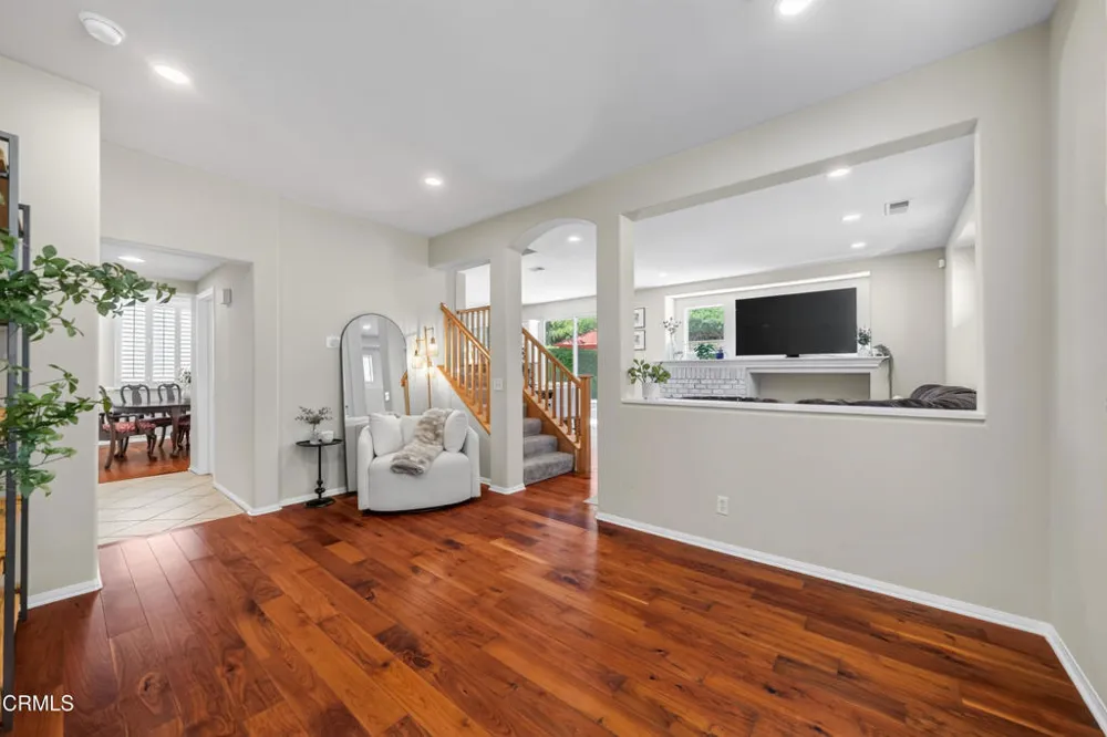 3889 Angeline Street Thousand Oaks, CA 91320