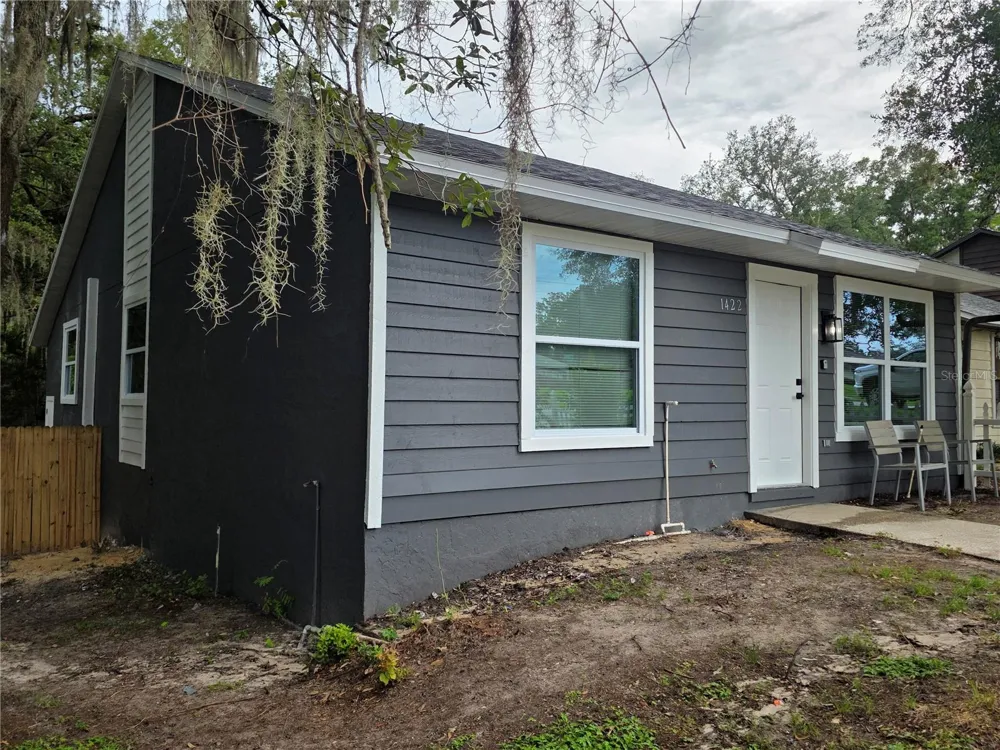 1422 PLYMOUTH AVENUE Mount Dora, FL 32757