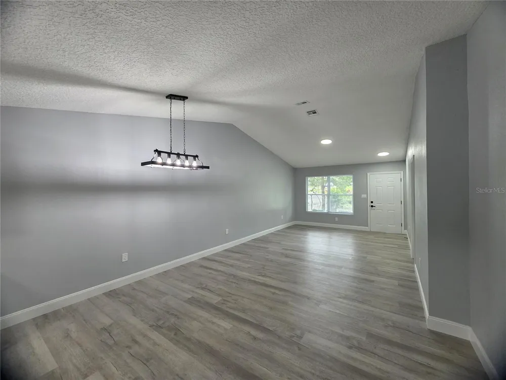 1422 PLYMOUTH AVENUE Mount Dora, FL 32757