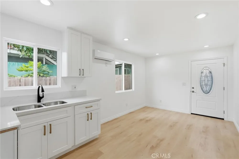 2316 S Alma San Pedro, CA 90731