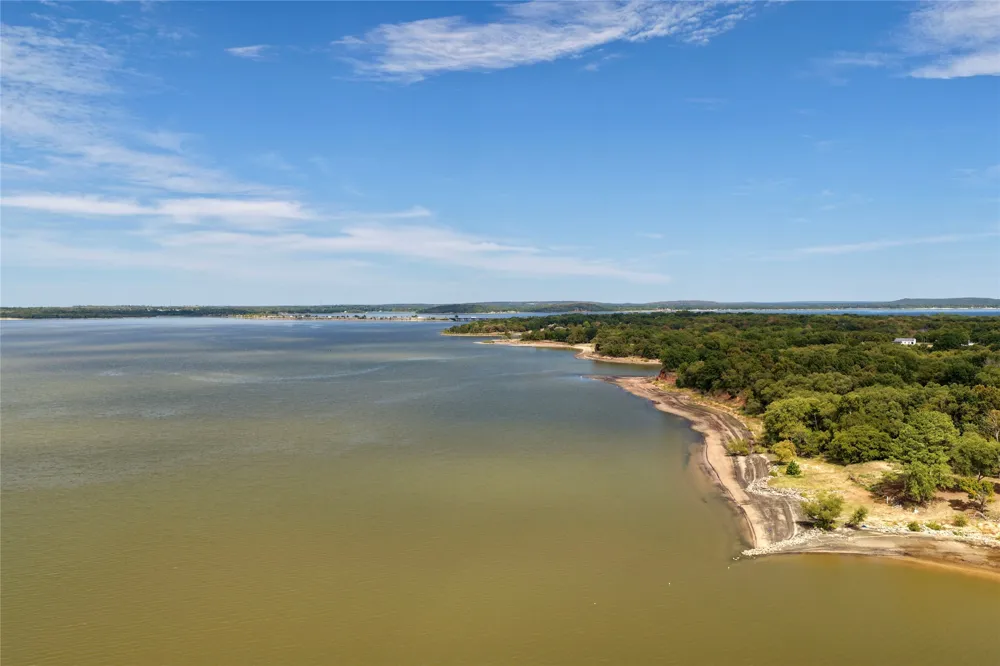1812 Sunset Drive Eufaula, OK 74432