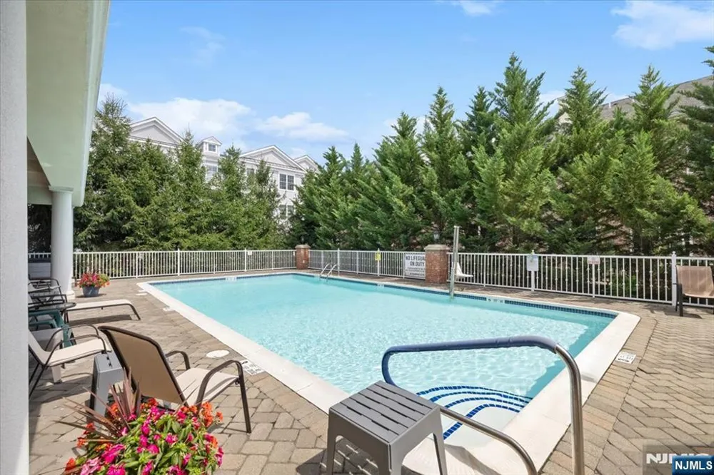 1206 Rio Vista Lane Northvale, NJ 07647