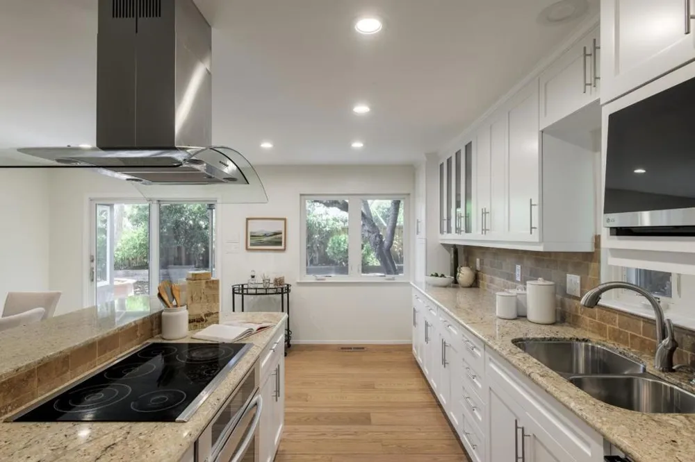 48 Williams Lane San Carlos, CA 94070