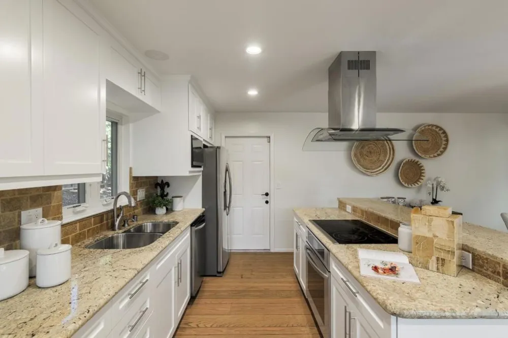 48 Williams Lane San Carlos, CA 94070