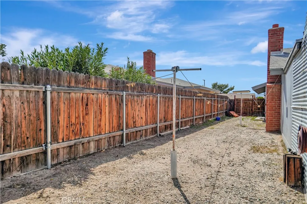 18165 Lilac Adelanto, CA 92301