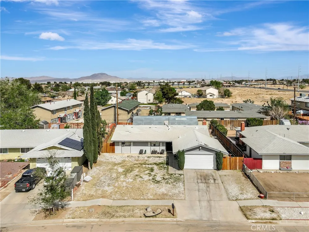 18165 Lilac Adelanto, CA 92301